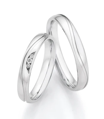 Ring mit Diamant