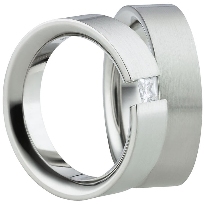 Partnerringe aus Edelstahl mit Zirkonia ink.  Gravur | AB 1478