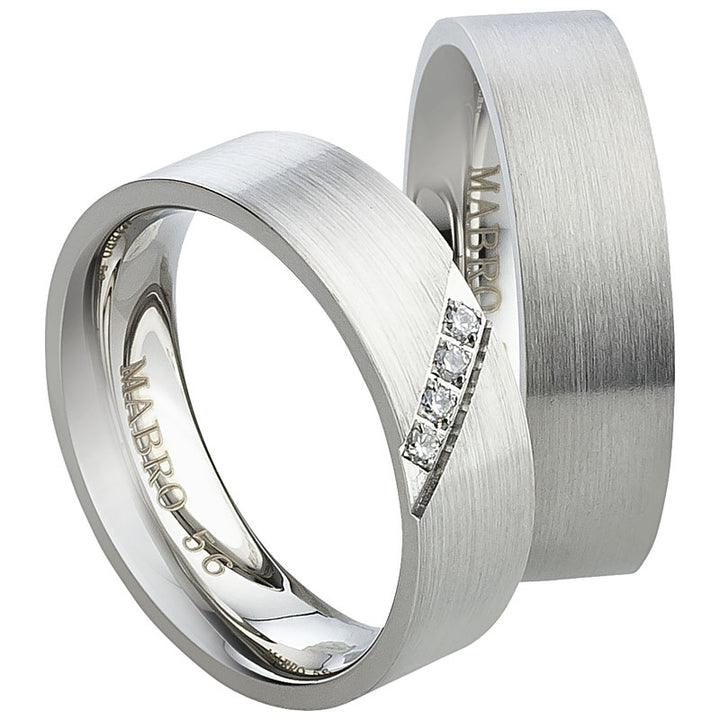 Partnerringe aus Edelstahl mit Zirkonia ink.  Gravur | AB 1768