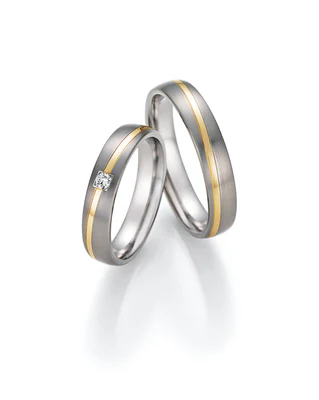 Ring mit Diamant