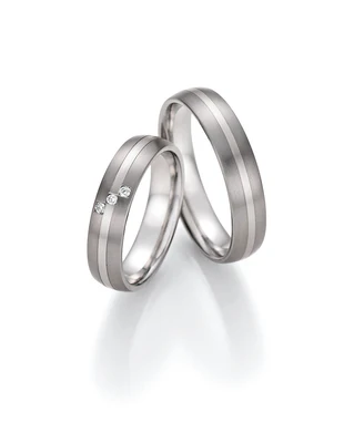 Ring mit Diamant