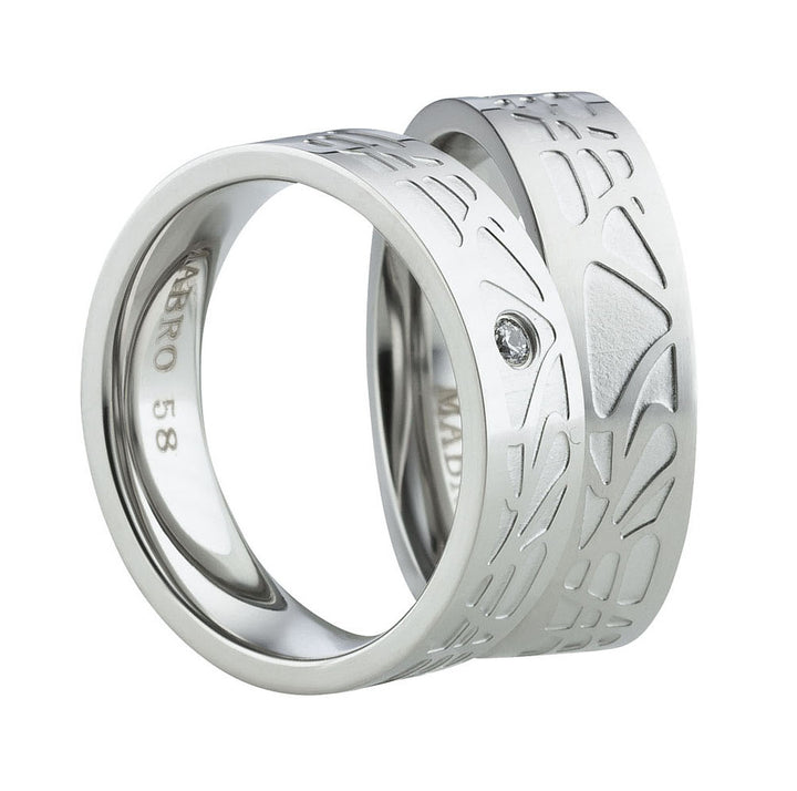 Partnerringe aus Edelstahl mit Zirkonia ink.  Gravur | AB 2014