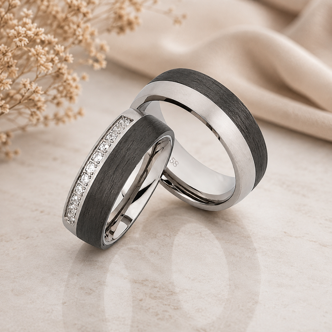 CarbonTitan SparkLine – Partnerringe & Eheringe aus Titan-Carbon mit 11 Zirkonia | AB 3946