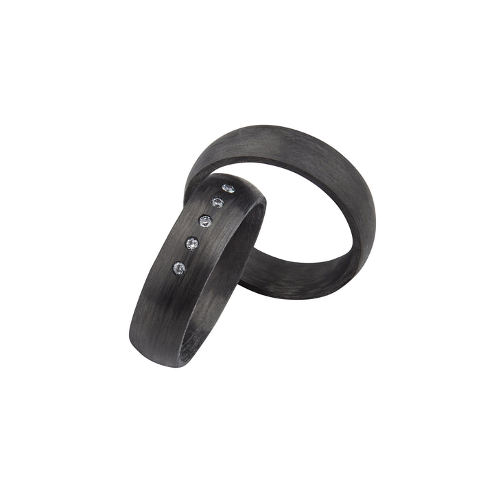 Partnerringe Carbon – CarbonLuma Five mit 5 Zirkonia | AB3954