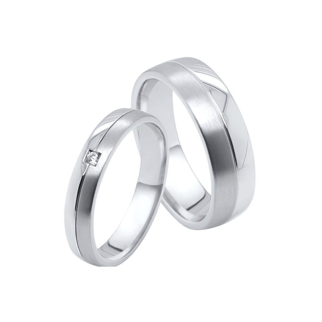 Titan Edelstahl Partnerringe mit Zirkonia und sichtbarer Lasergravur im Ring
